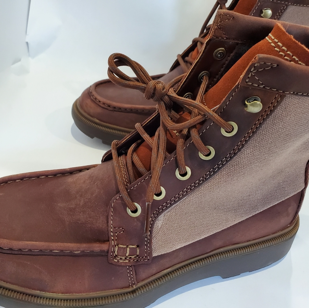 Clark's Comfort Collection Boots - Picture 4 of 10